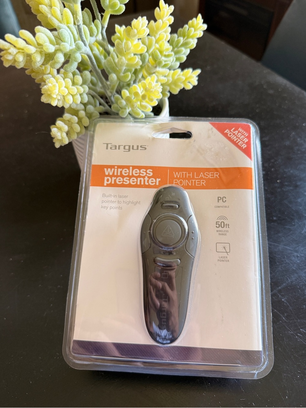 Targus Remote Presenter with USB Receiver - Black